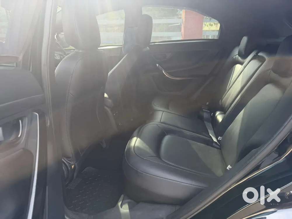 Tata Nexon 2022automatic Petrol Well Maintained