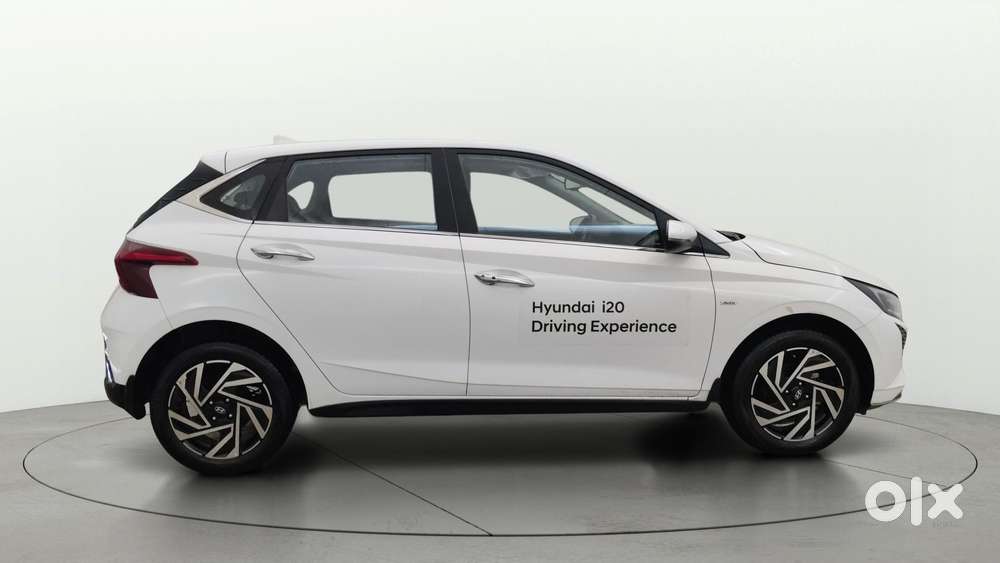 Hyundai New I20 1.2 Asta (o) Ivt, 2025, Petrol
