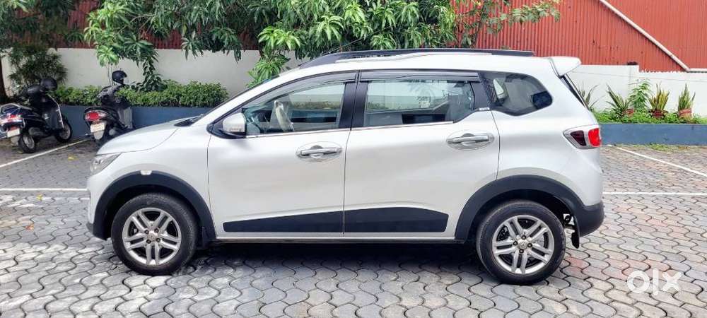 Renault Triber Rxz Easy-r Amt, 2021, Petrol