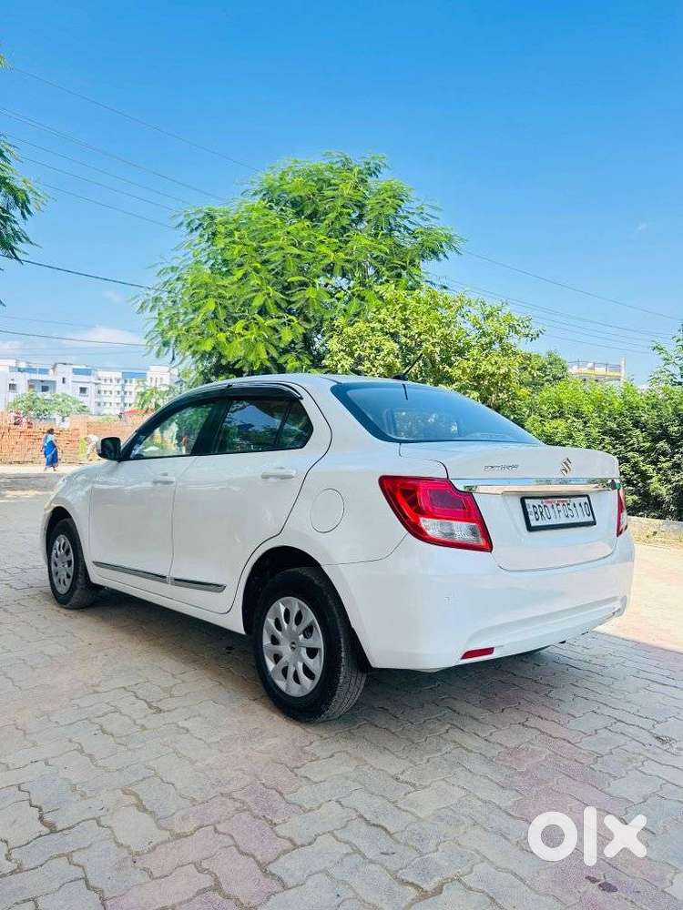 Maruti Suzuki Dzire 1.2 Vxi, 2022, Petrol