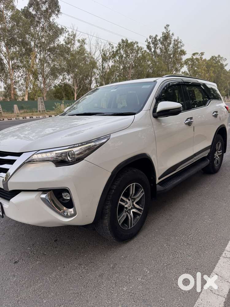 Toyota Fortuner 4x2 At 2.8 Diesel, 2019, Diesel