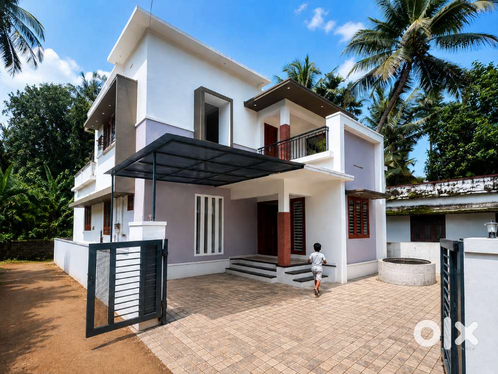 4BHK Ready to Move House, Moozhikkal Kozhikode – ₹75L, No Broker