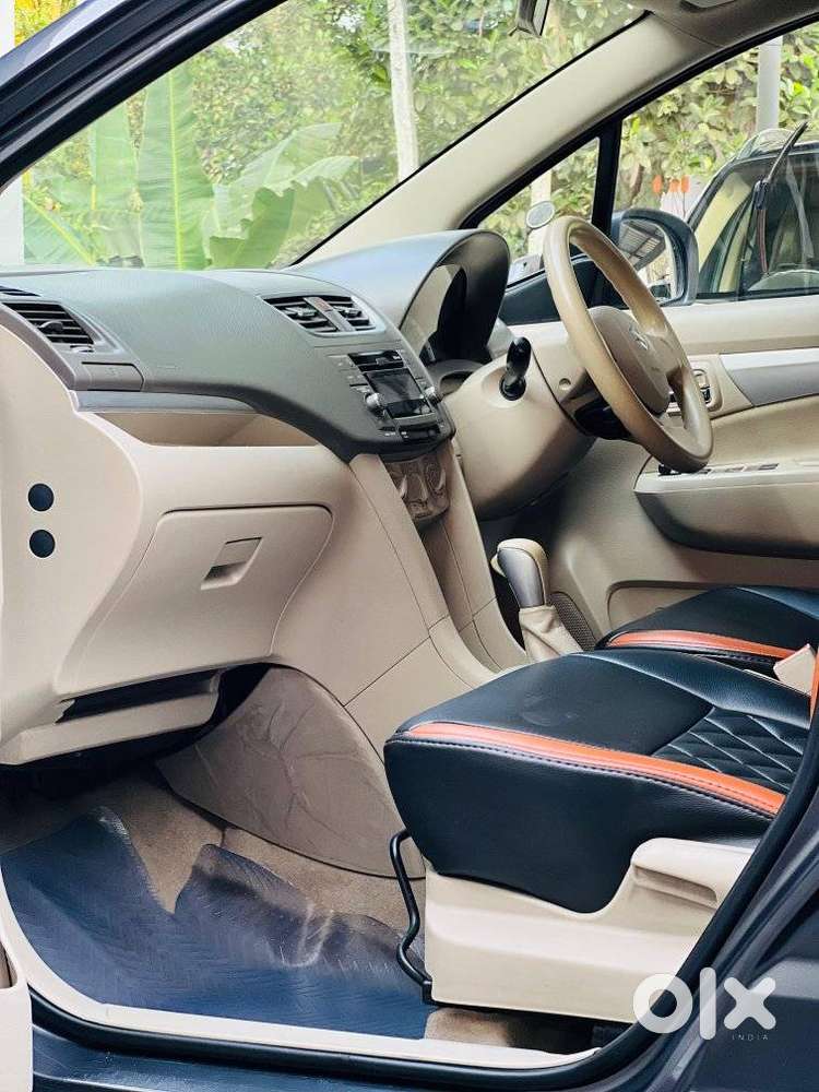 Maruti Suzuki Ertiga Vxi At Petrol, 2018, Petrol