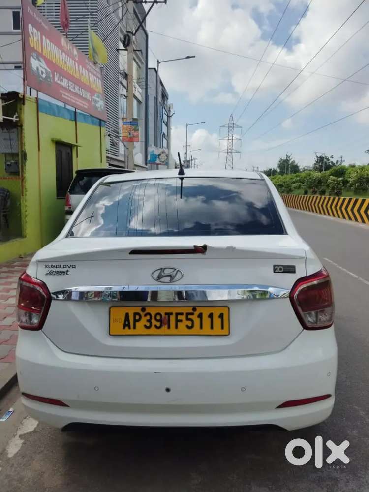 Hyundai Xcent 2016 Diesel 120000 Km Driven