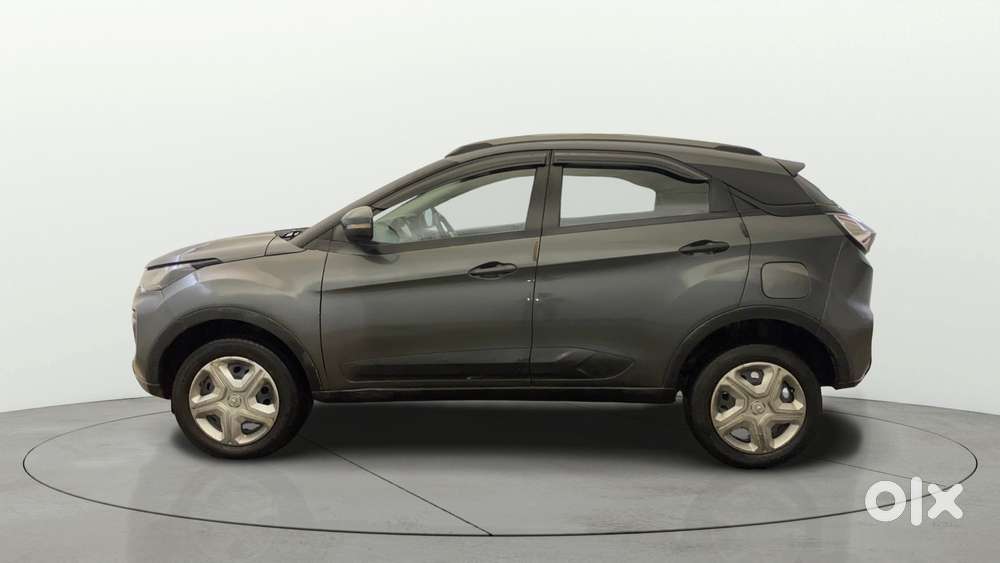Tata Nexon 1.2 Revotron Xm (s), 2022, Petrol