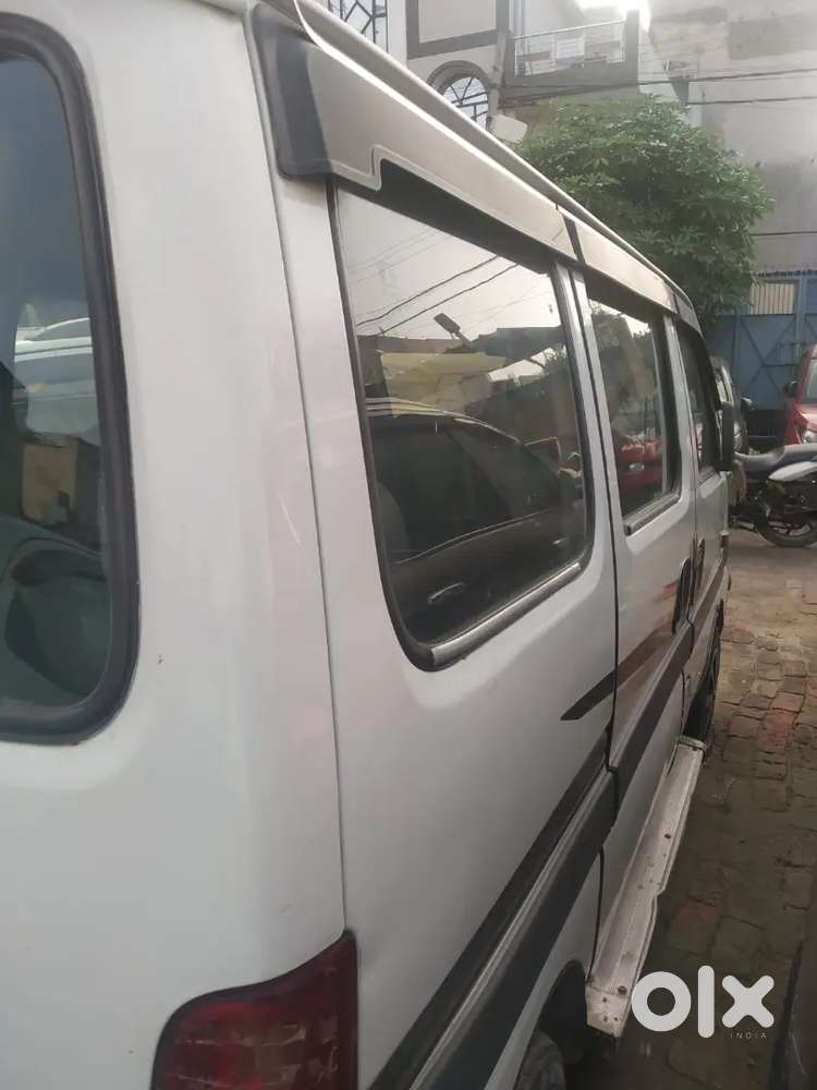 Maruti Suzuki Eeco 2017