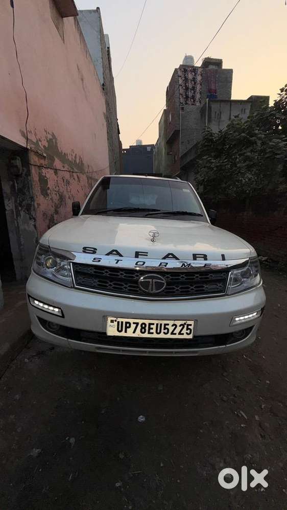 Tata Safari Storme 2017 Diesel 60000 Km Driven