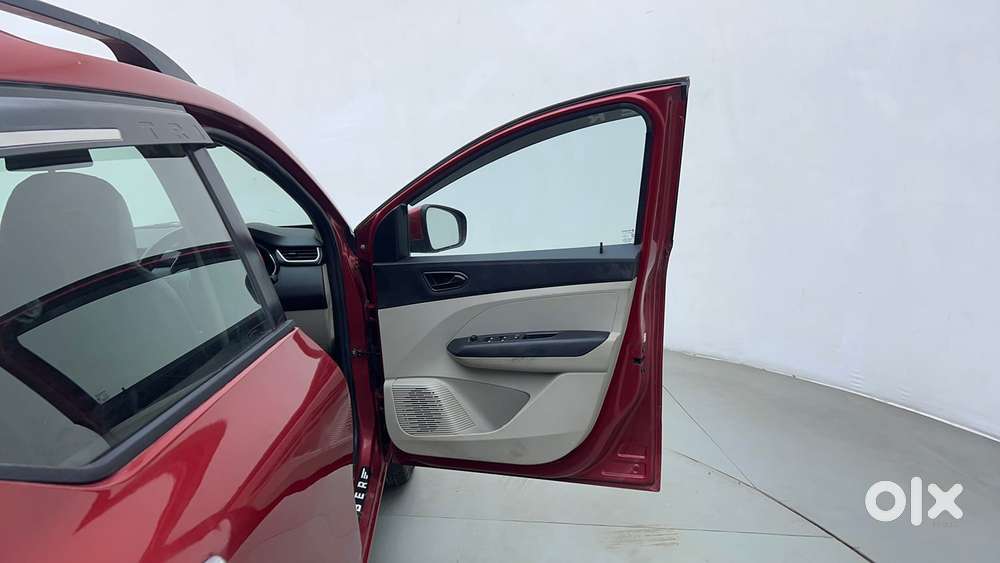 Renault Triber Rxt, 2020, Petrol
