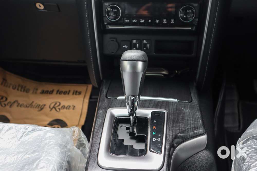 Toyota Fortuner 4x2 At 2.7 Petrol, 2025, Petrol