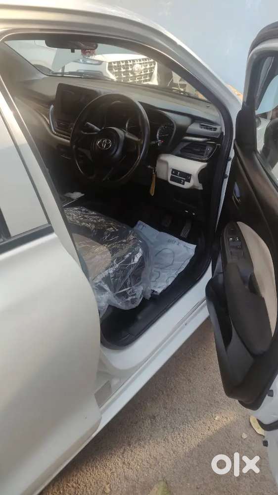 Toyota Glanza 2024 Petrol 42000 Km Driven New Candishan Campani Recod