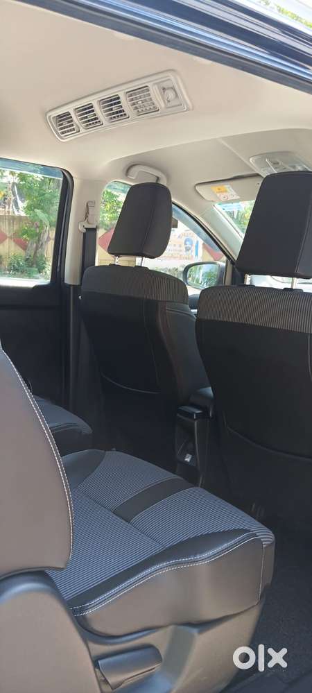 Maruti Suzuki Xl6 1.5 Zeta Mt, 2025, Petrol