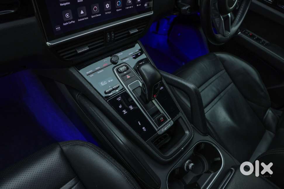 Porsche Cayenne Platinum Edition, 2022, Petrol