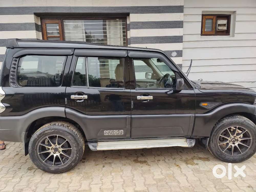 Scorpio Classic S4  4*4 For Sale