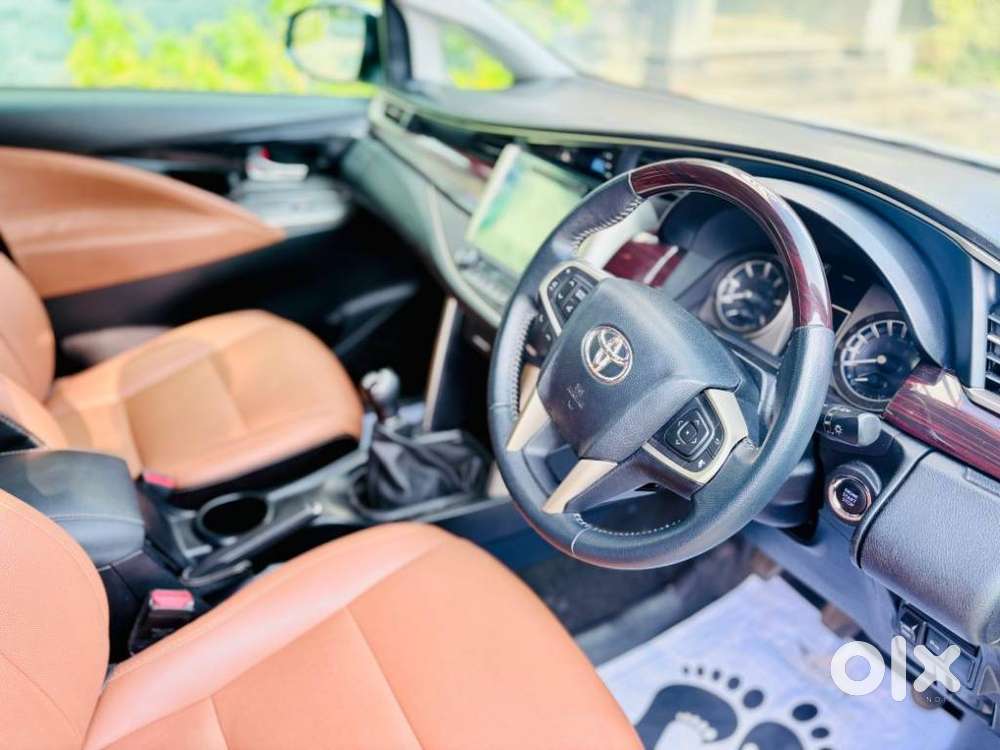 Toyota Innova Crysta 2.4 V 7 Str, 2017, Diesel