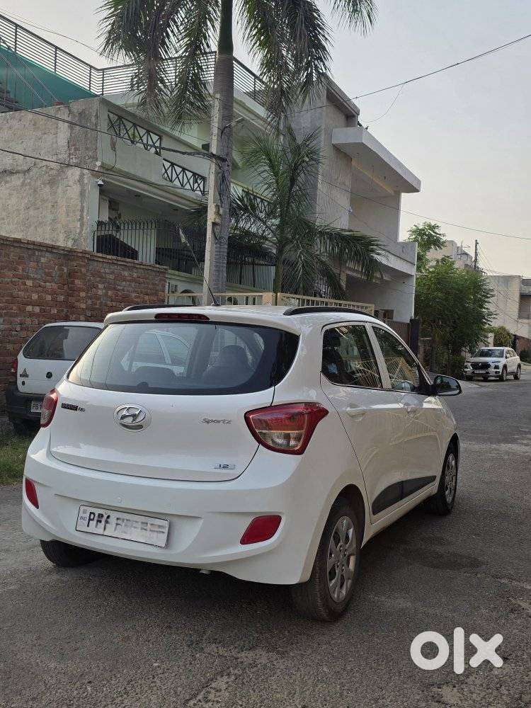 Hyundai Grand I10 2013-2016 Sportz, 2016, Petrol