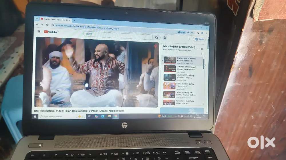 Hp Elite book i5 5th gen 8 gb ram 250 gb ssd 3hour backpmint condition