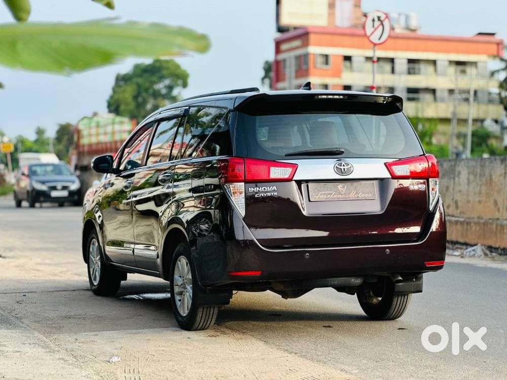 Toyota Innova Crysta 2.8z Automatic, 2017, Diesel
