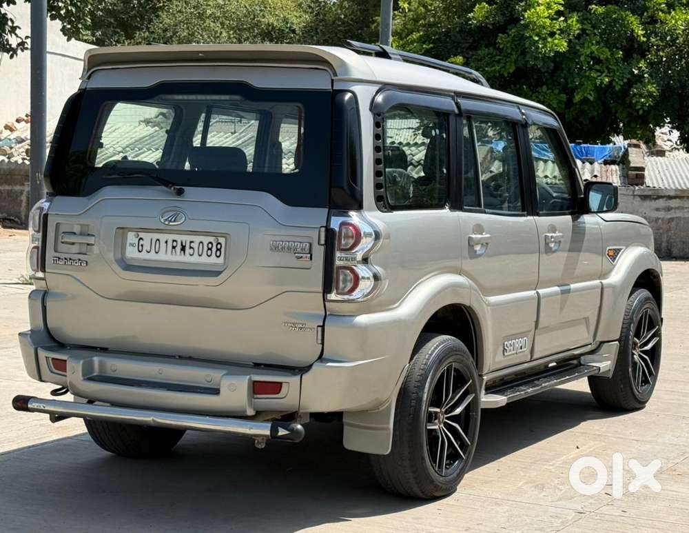 Mahindra Scorpio S10 7 Seater, 2015, Diesel