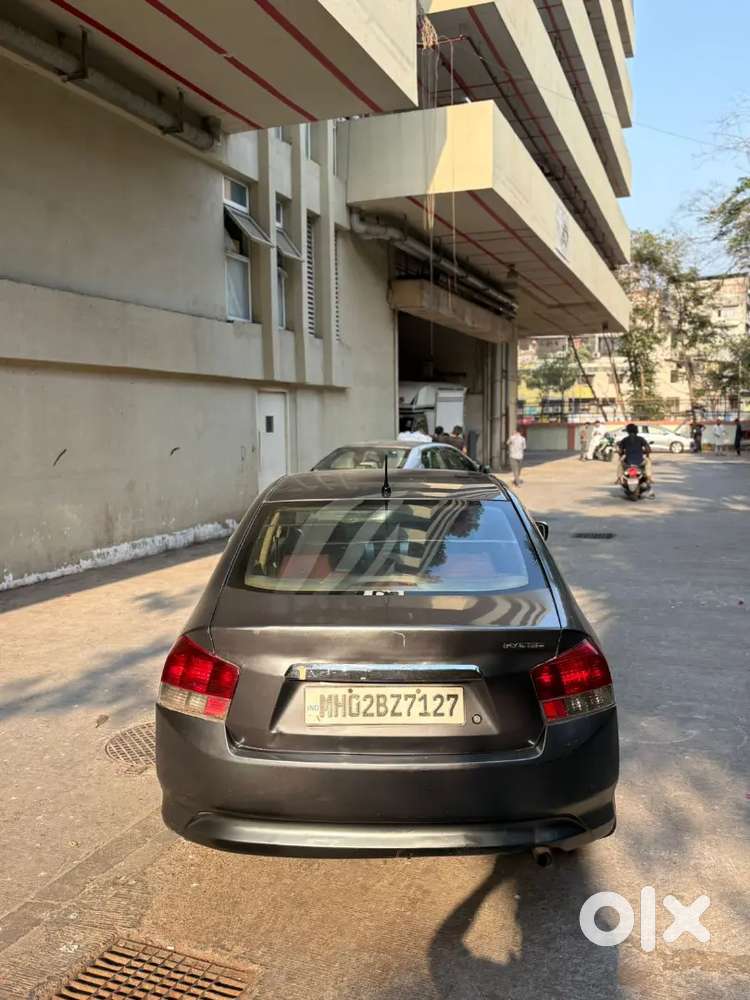 Honda City Petrol 2010 Variant