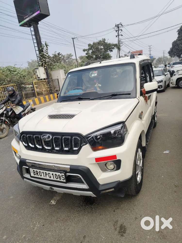 Mahindra Scorpio S6 Plus 2015 Diesel Car