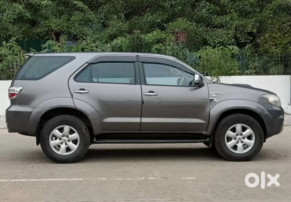 Toyota Fortuner, 2010, Diesel