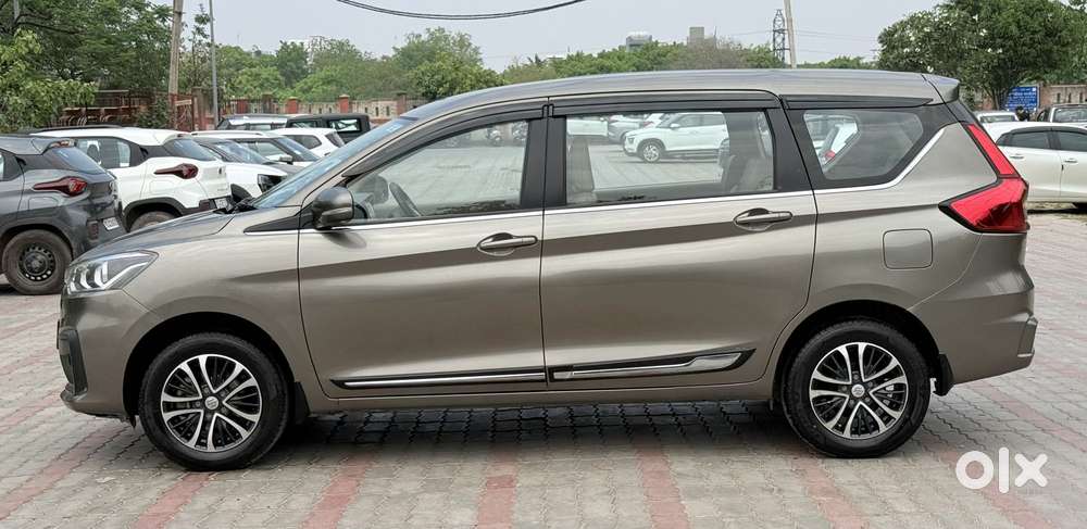 Maruti Suzuki Ertiga 1.4 Vxi Cng Anniversary Edition, 2024, Cng & Hy..
