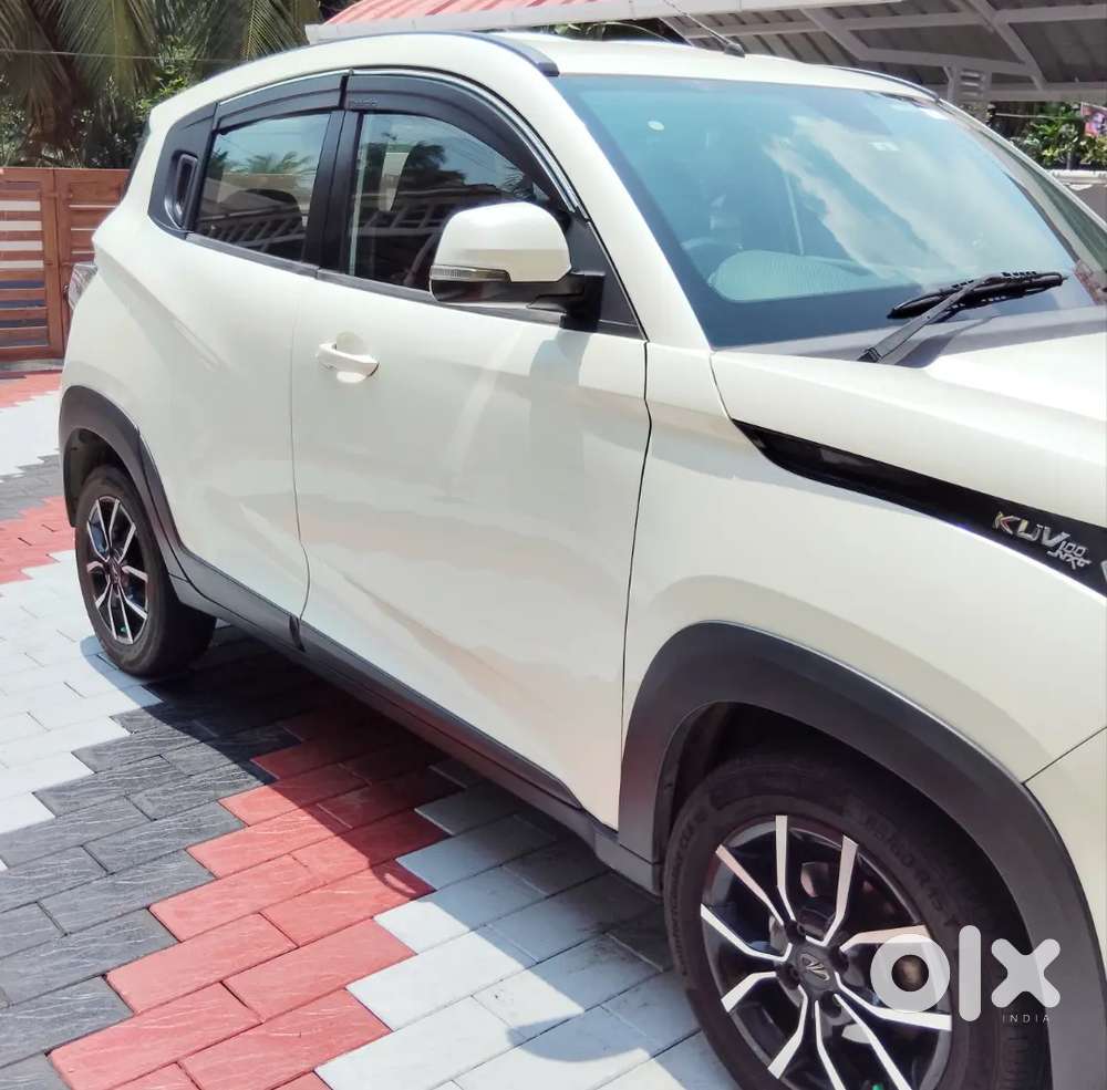 Mahindra Kuv 100