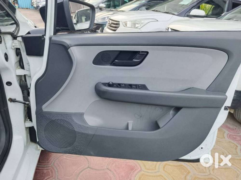 Tata Altroz 1.2 Xt, 2021, Petrol
