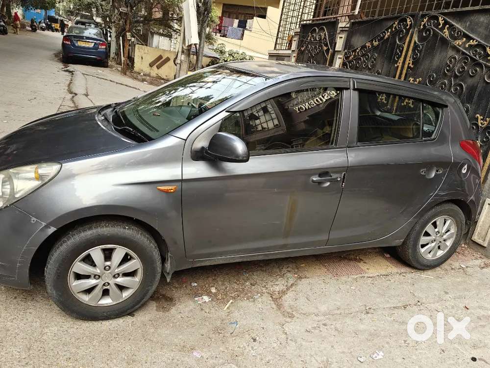 Hyundai I20 2010 Petrol Well Maintained Valid Upto 2030