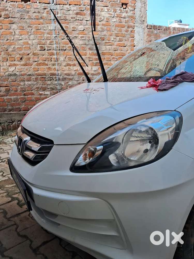 Honda Amaze 2015 Diesel Well Maintained