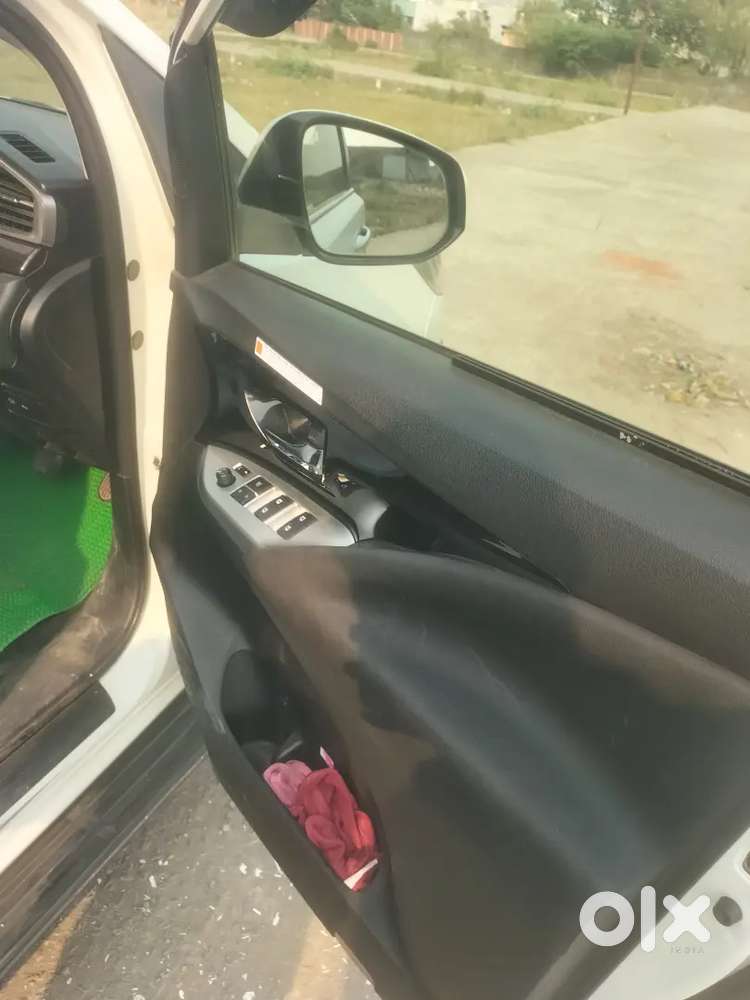 Toyota Innova Crysta 2.4v Best Condition Crysta 149000