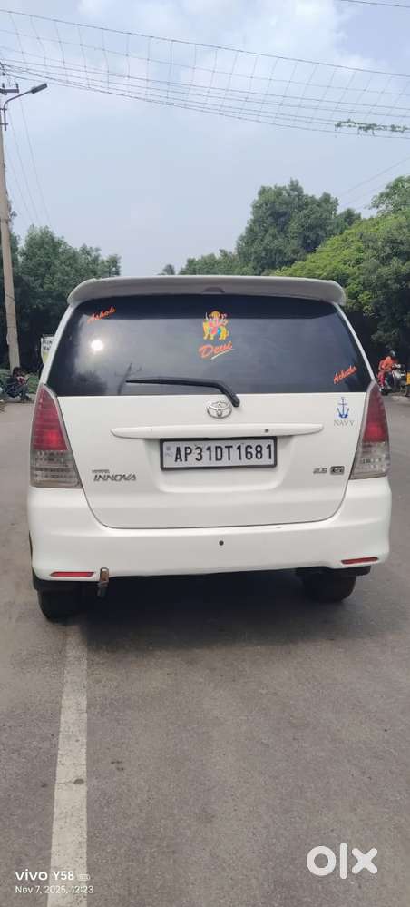 Toyota Innova 2.5 G (diesel) 7 Seater, 2011, Diesel