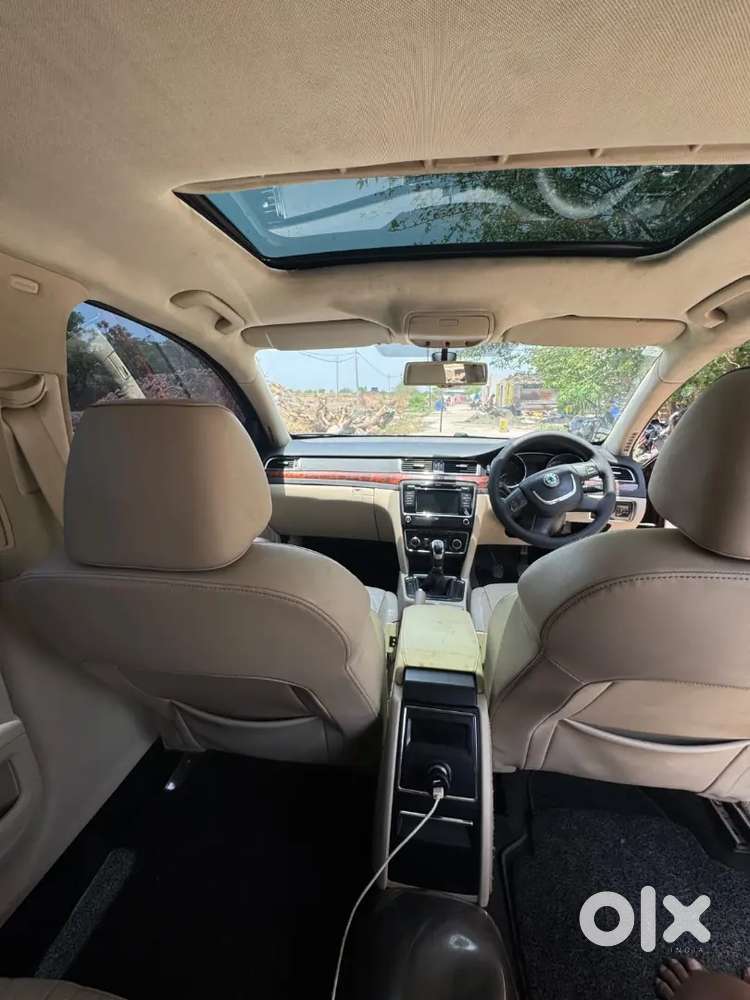 Skoda Superb Elegance 2013