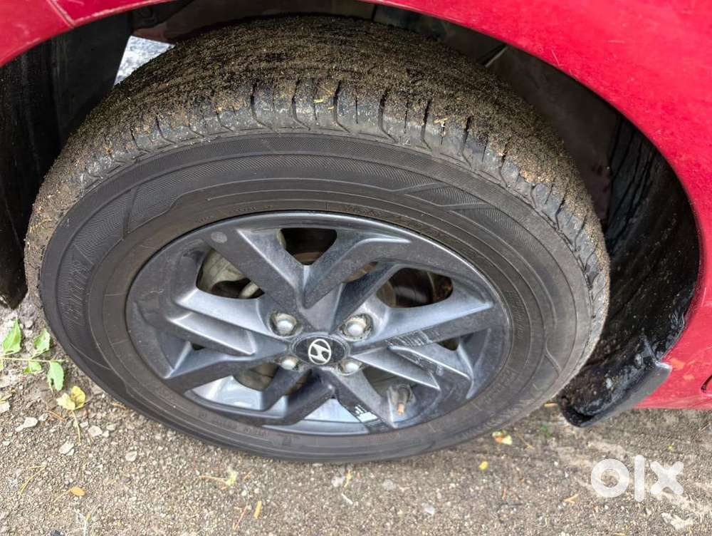 Brand New Condition I 10 Nios Sport Cng Model With New Tyer