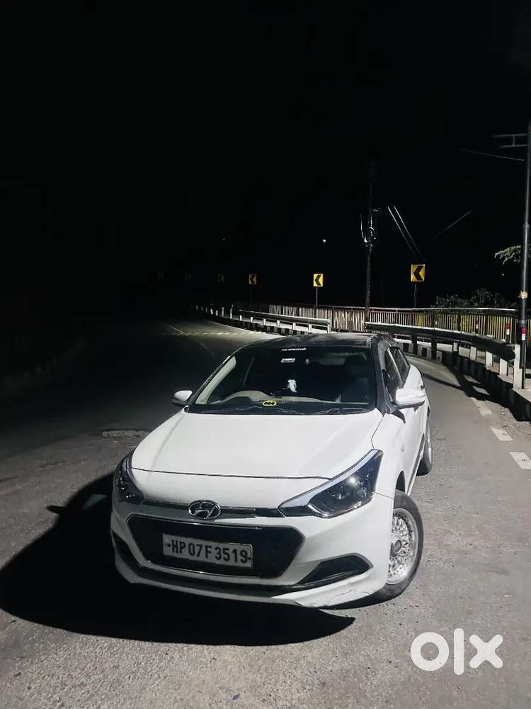 Hyundai Elite I20 2016 Petrol 95000 Km Driven + Alloys And Music Syste