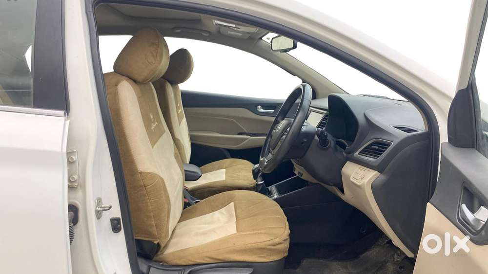Hyundai Verna 1.6 Sx (o) Vtvt, 2017, Petrol