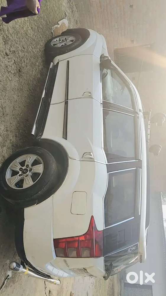 Mahindra Xuv500 Diesel 2012 Car