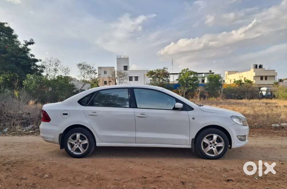 Skoda Rapid 1.6 Ambition 2012 Diesel Manual