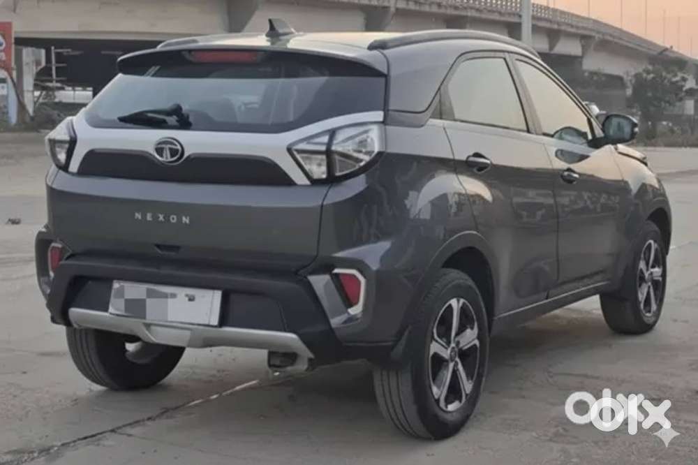 Tata Nexon Creative Plus S 1.2 Revotron Petrol 6 Mt, 2022, Petrol