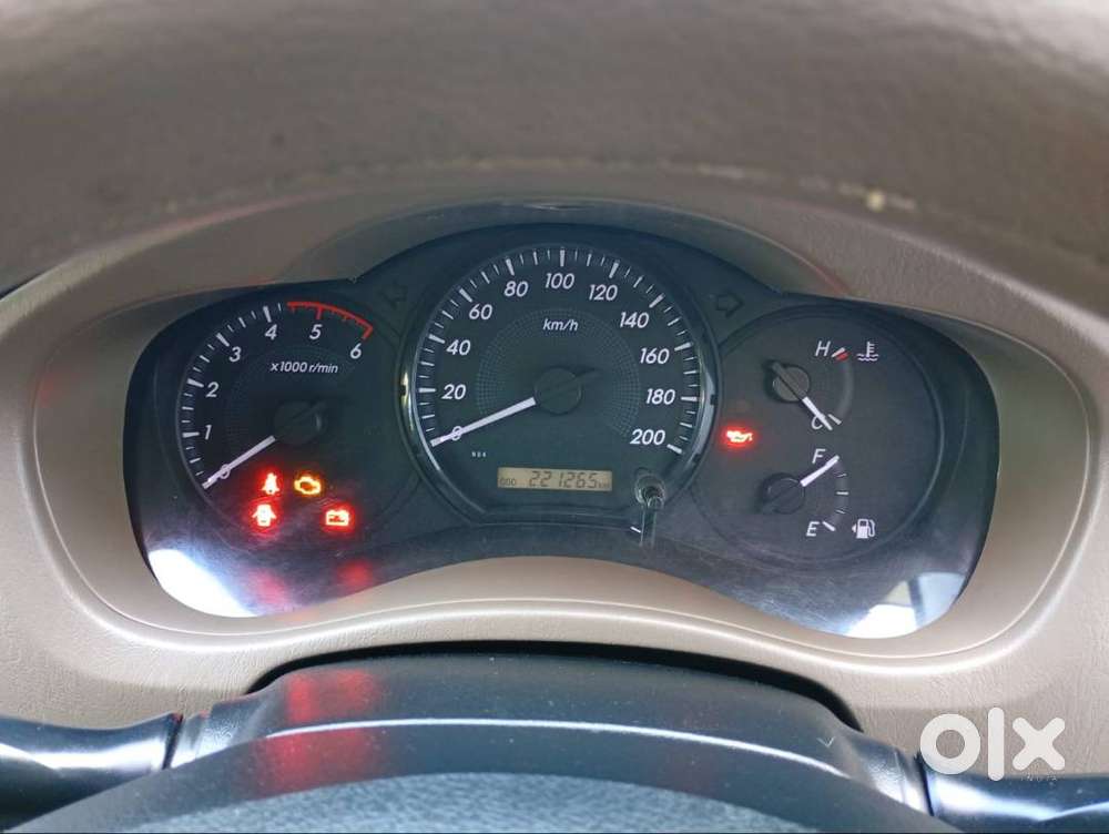 Near & Clean Toyota Innova 2.5 G4 2016
