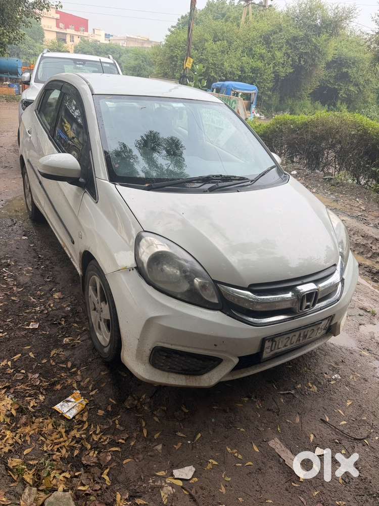 Honda Amaze 2016 Petrol Well Maintained