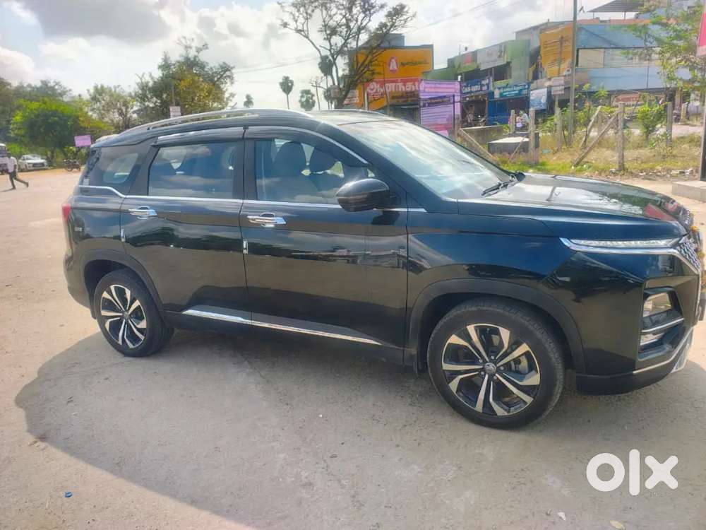 Mg Hector Plus 2023 Petrol 34000 Km Driven
