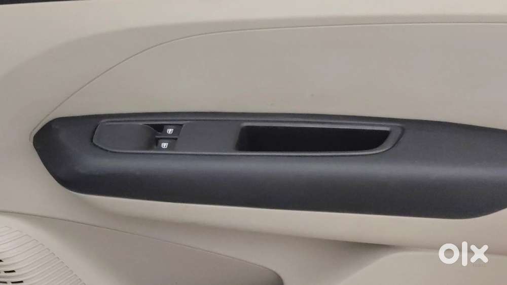 Renault Triber Rxl, 2024, Petrol