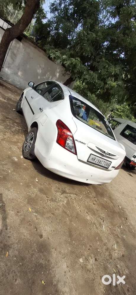 Nissan Sunny Diesel 2012