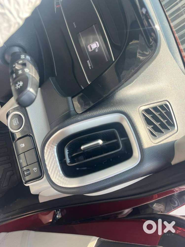 Kia Sonet 2023 Petrol Well Maintained