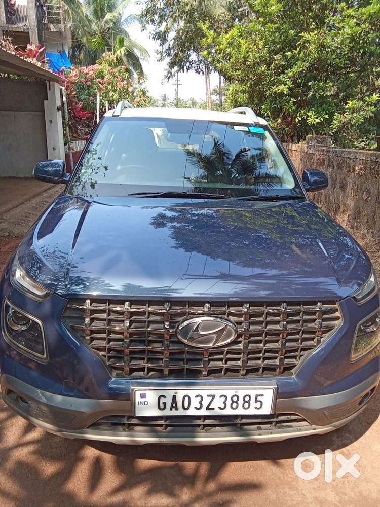 2022 Hyundai Venue Petrol, Km Driven 77000