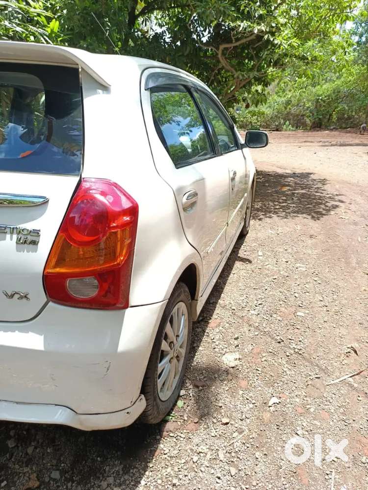 Toyota Etios Liva 2011