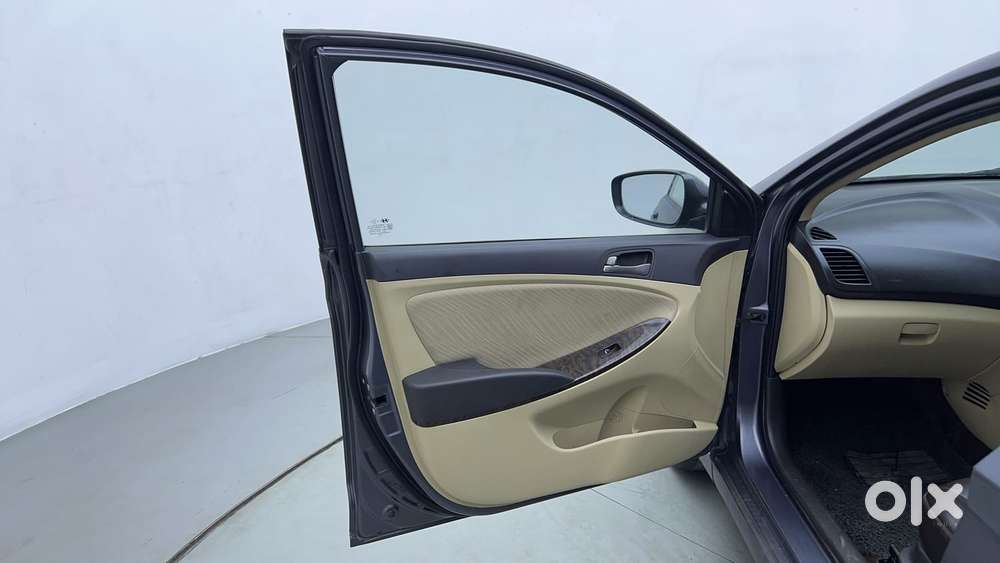 Hyundai Verna [ ] Fluidic 4s 1.6 Vtvt Sx, 2016, Cng & Hybrids