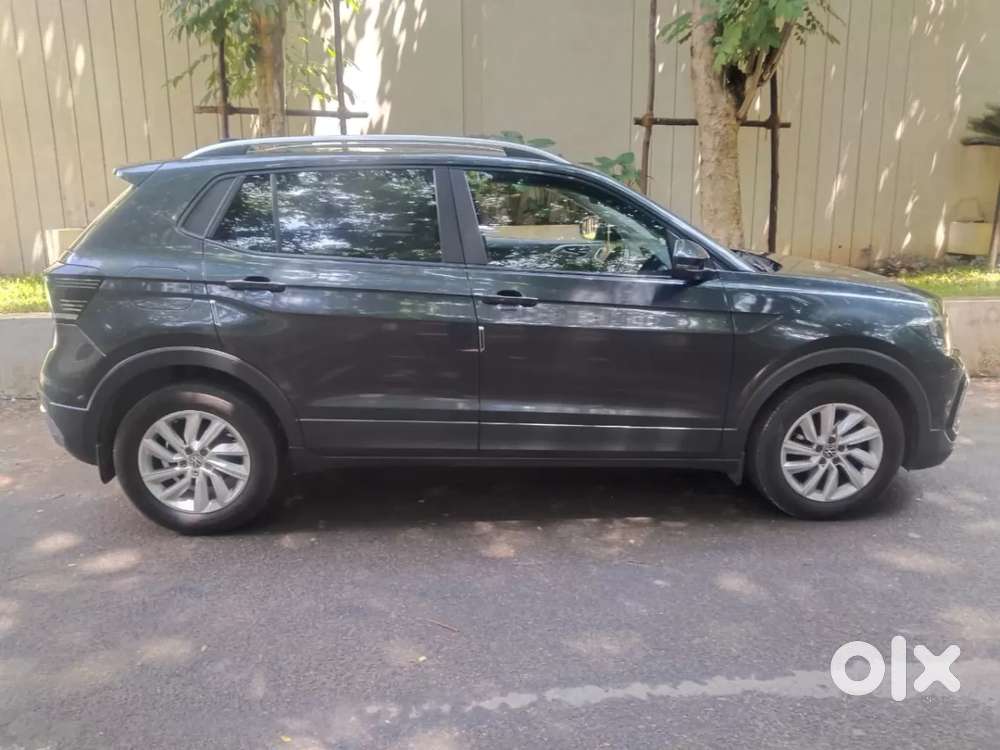 Volkswagen Taigun 1.0 Tsi Highline At, 2023, Petrol