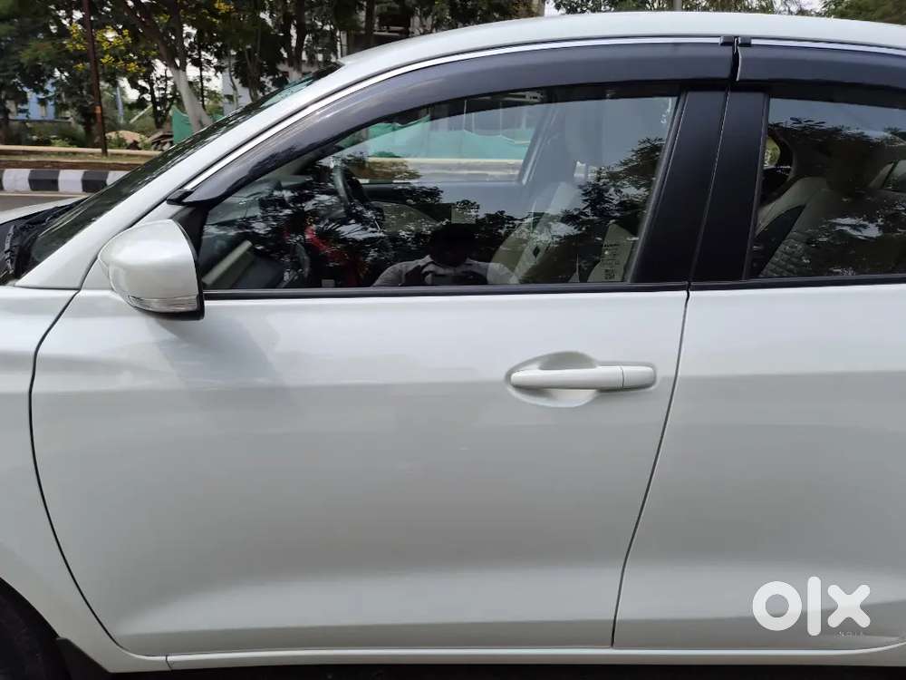 Maruti Suzuki Dzire 2025 Cng & Petrol 22500 Km Driven